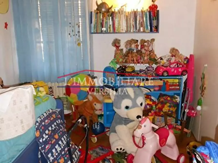 Immagine 20 di Porzione di casa in vendita  a Massa