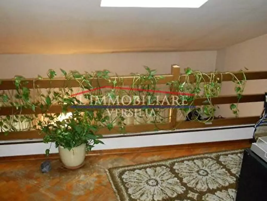 Immagine 26 di Porzione di casa in vendita  a Massa