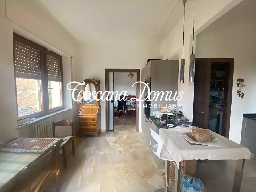 Immagine 4 di Appartamento in vendita  a Siena