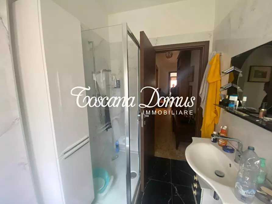 Immagine 11 di Appartamento in vendita  a Siena