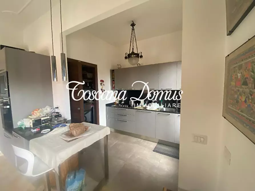 Immagine 1 di Appartamento in vendita  a Siena