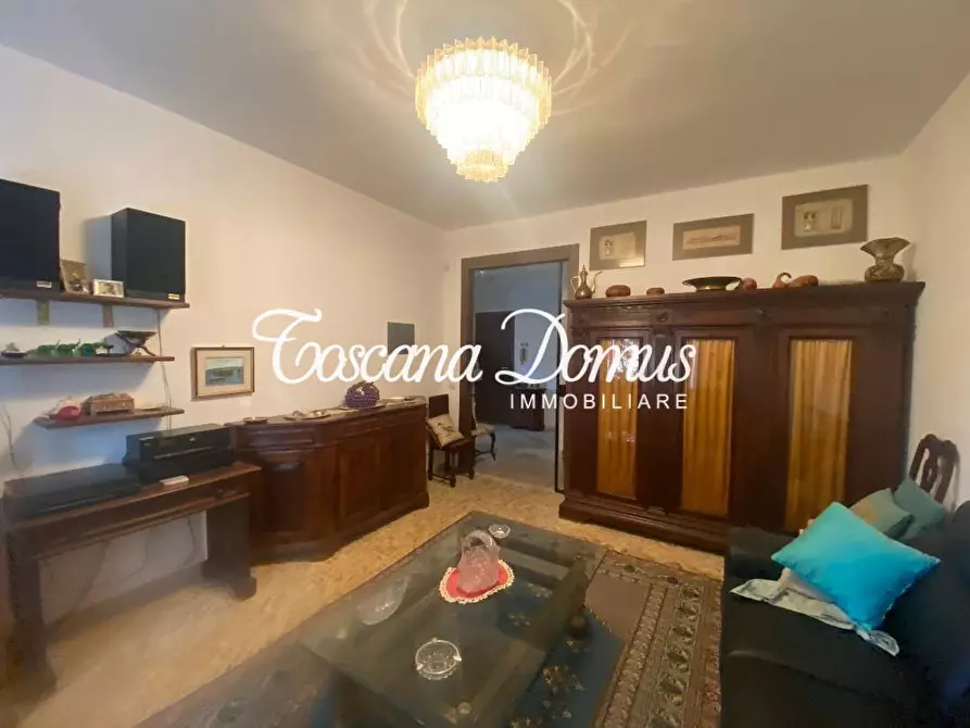 Immagine 9 di Appartamento in vendita  a Siena