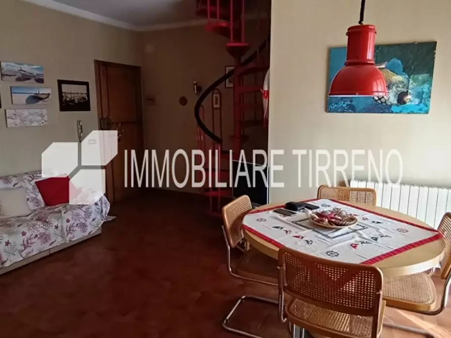 Immagine 6 di Appartamento in affitto  a Massa