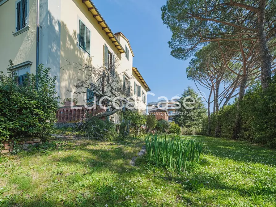 Immagine 44 di Villa in vendita  a Uzzano