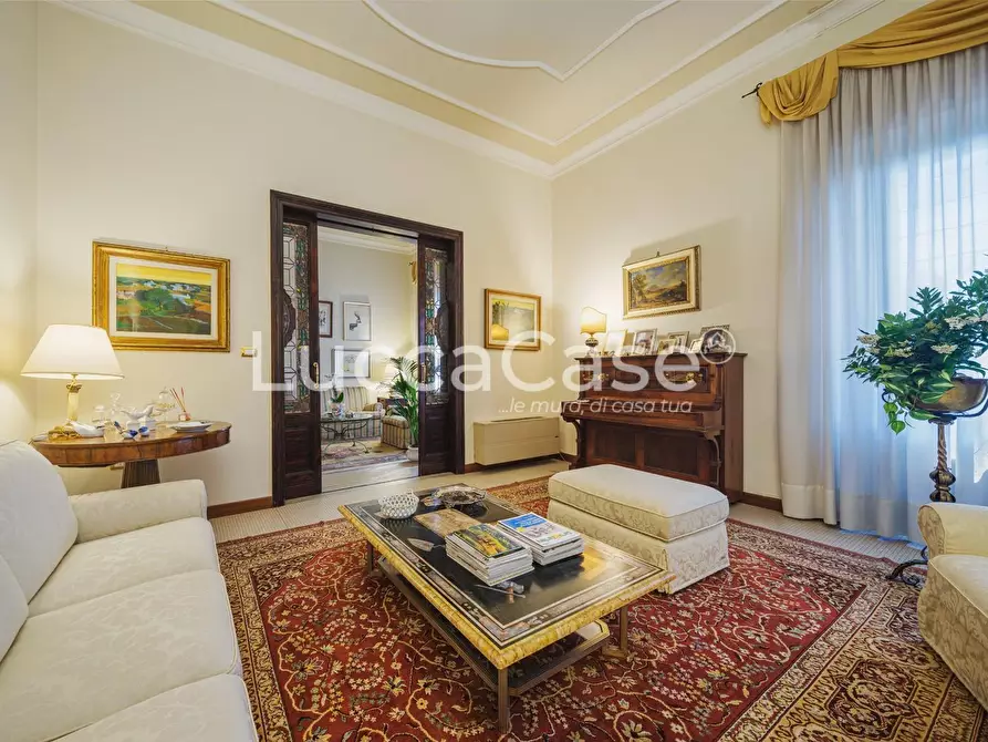 Immagine 10 di Villa in vendita  a Uzzano