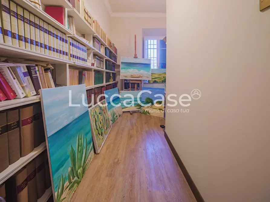 Immagine 34 di Villa in vendita  a Uzzano