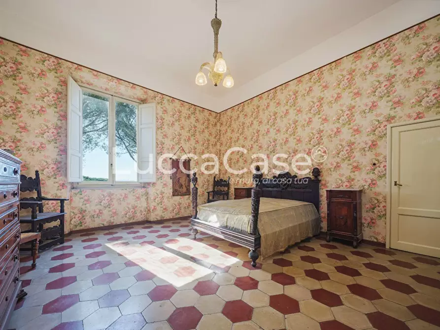 Immagine 31 di Villa in vendita  a Uzzano