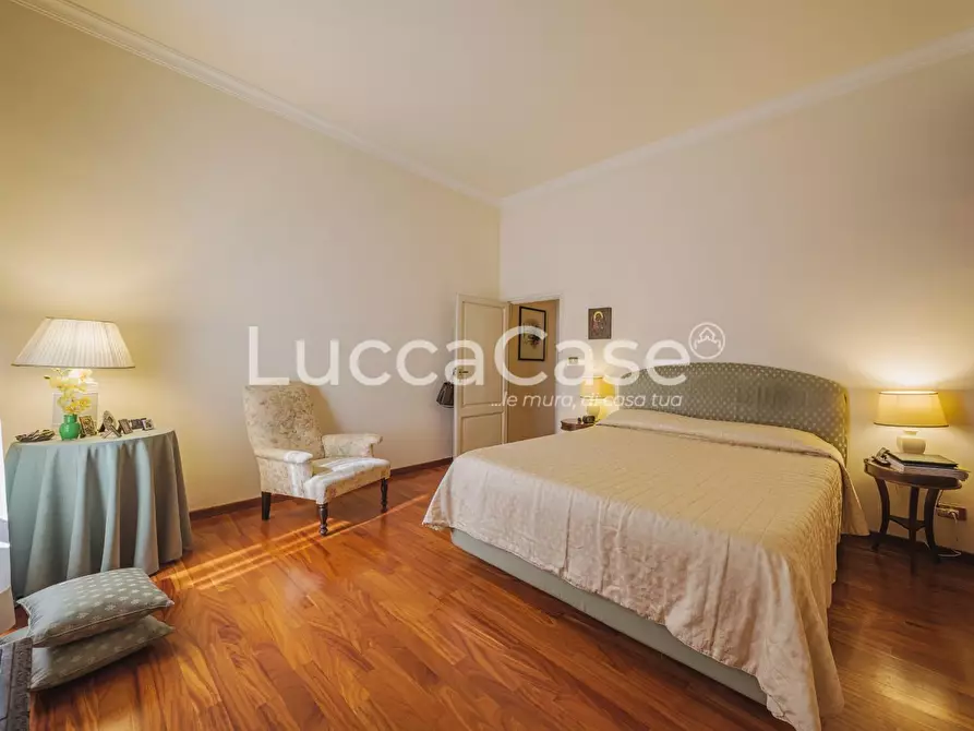 Immagine 27 di Villa in vendita  a Uzzano