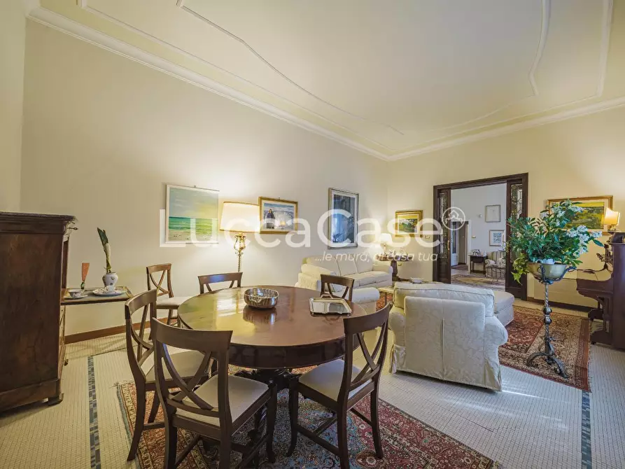 Immagine 12 di Villa in vendita  a Uzzano