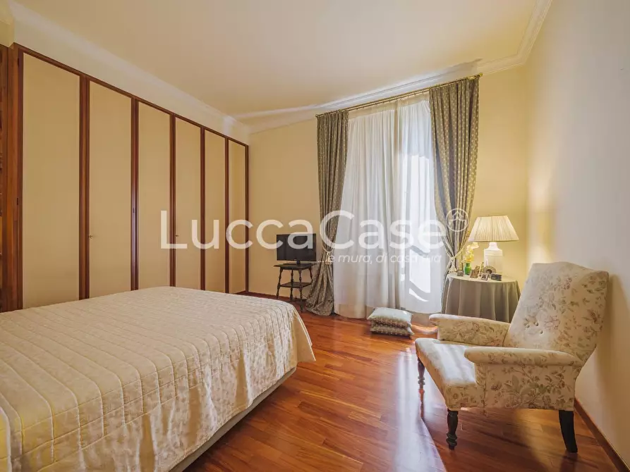 Immagine 26 di Villa in vendita  a Uzzano