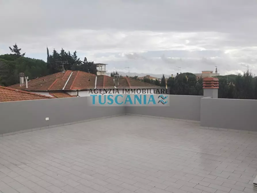 Immagine 2 di Casa indipendente in vendita  a Cecina