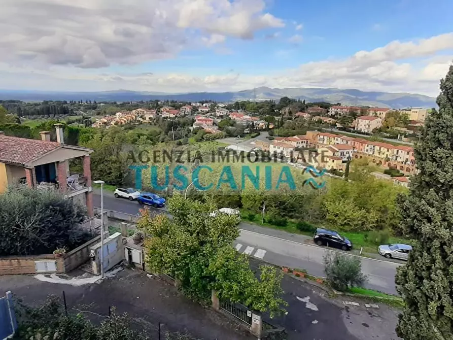 Immagine 10 di Appartamento in vendita  a Guardistallo