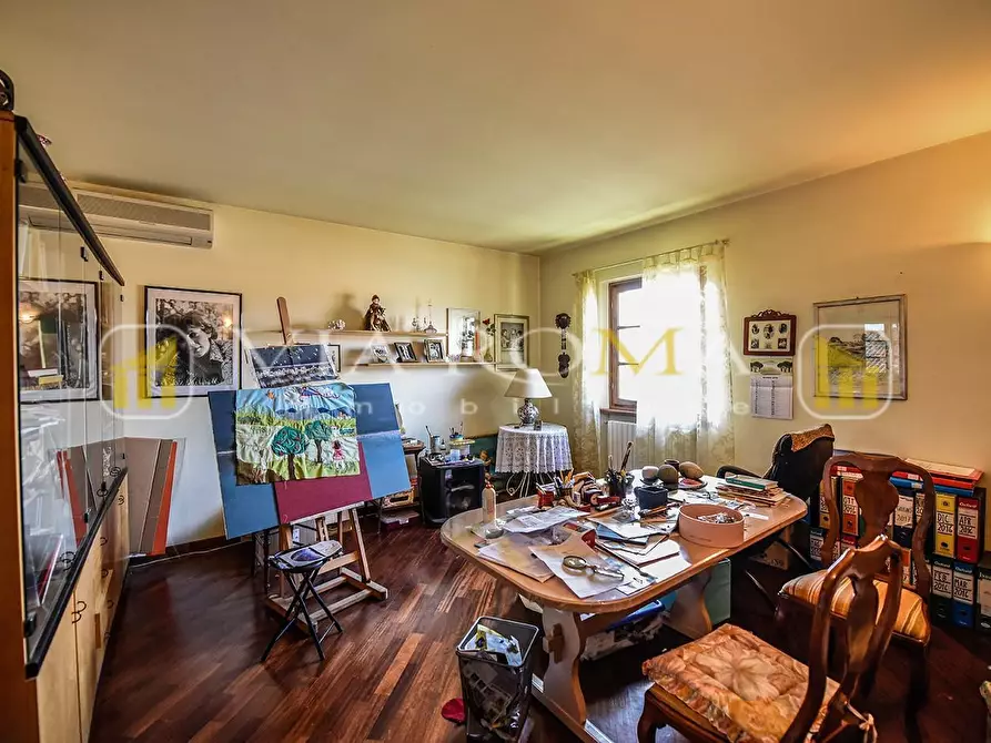 Immagine 21 di Villa in vendita  a Lucca