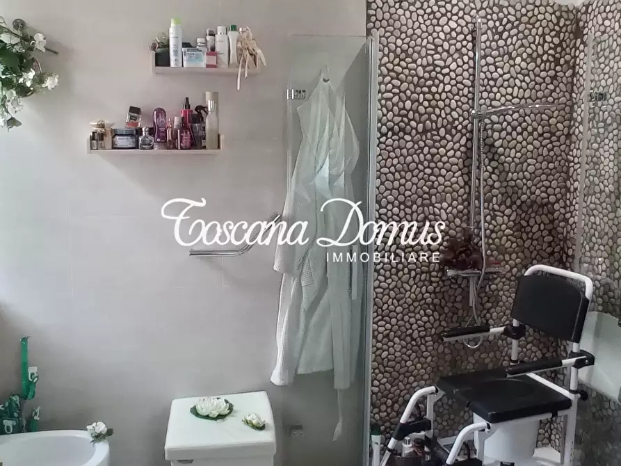 Immagine 22 di Appartamento in vendita  a Castelnuovo Berardenga