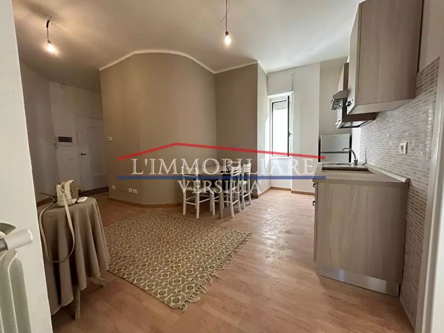 Immagine 2 di Appartamento in vendita  a Massa