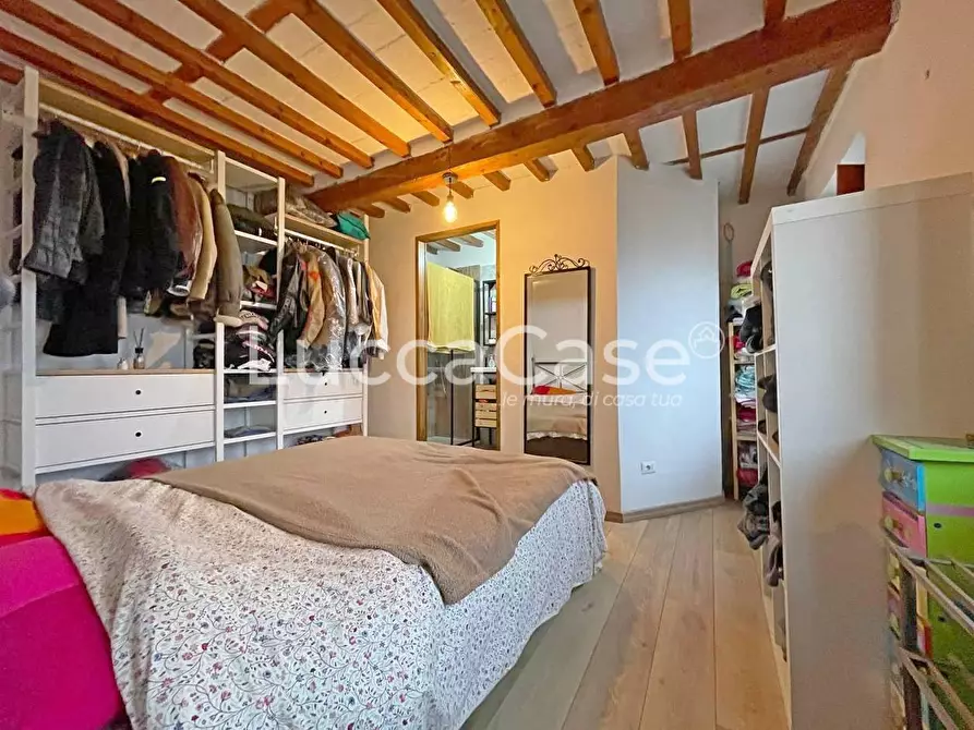 Immagine 22 di Casa indipendente in vendita  a Lucca