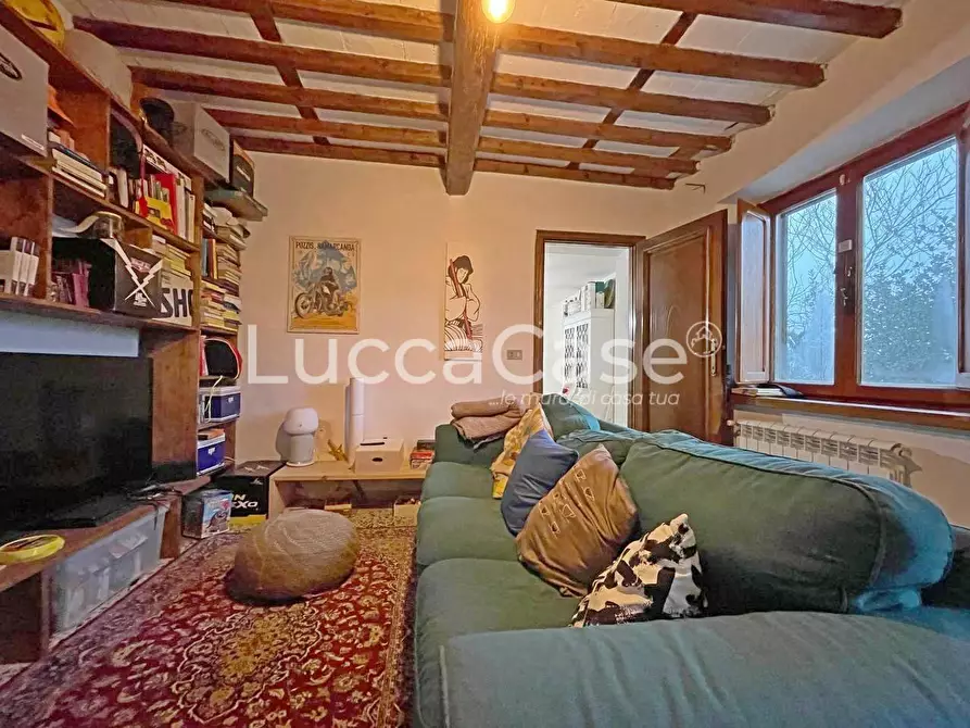 Immagine 6 di Casa indipendente in vendita  a Lucca