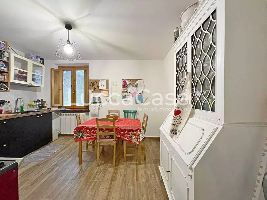 Immagine 9 di Casa indipendente in vendita  a Lucca