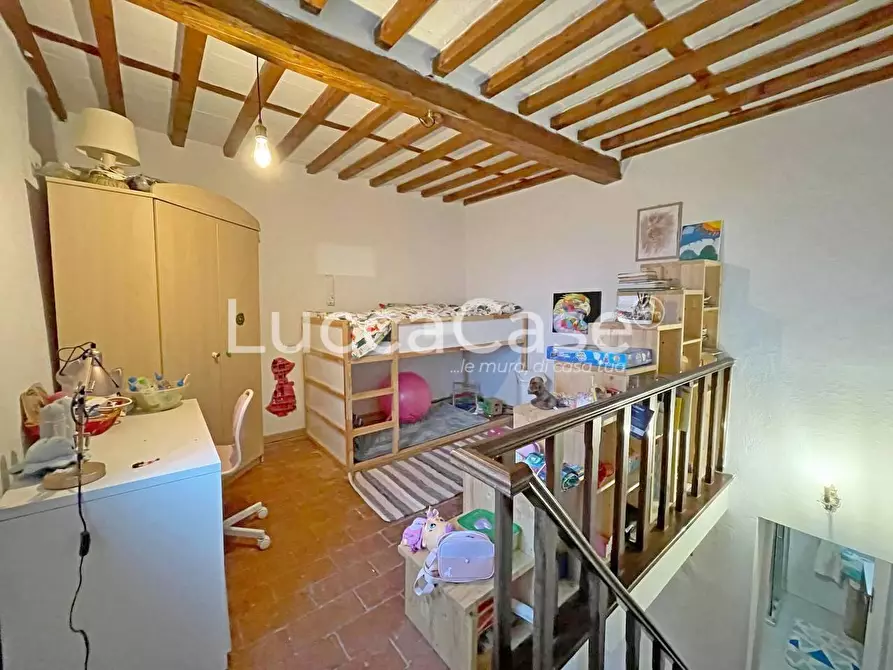 Immagine 21 di Casa indipendente in vendita  a Lucca