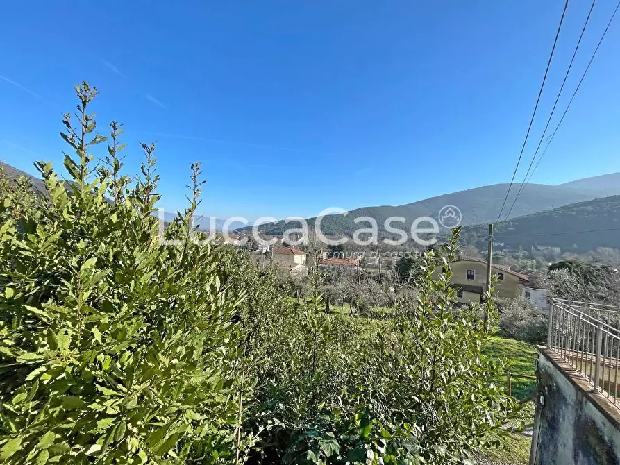 Immagine 34 di Casa indipendente in vendita  a Lucca