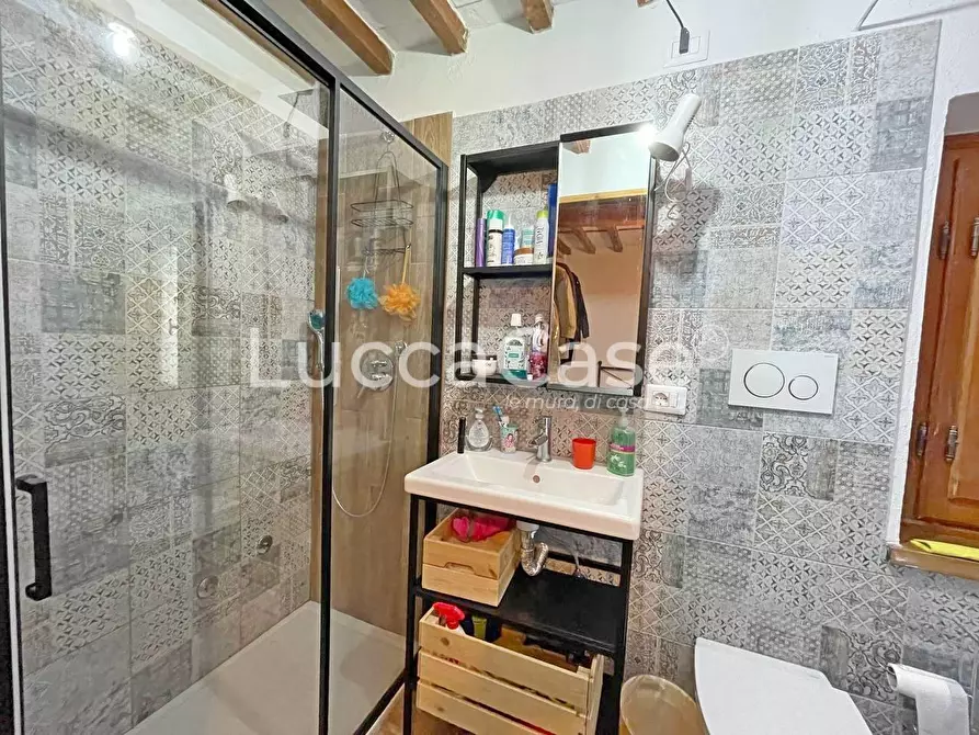 Immagine 30 di Casa indipendente in vendita  a Lucca