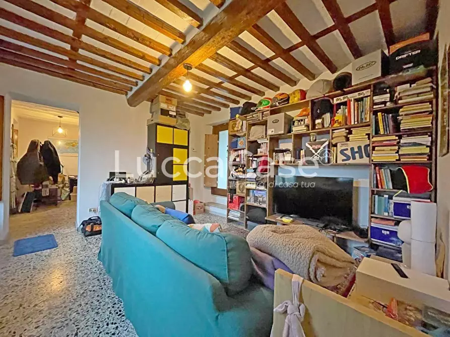 Immagine 14 di Casa indipendente in vendita  a Lucca