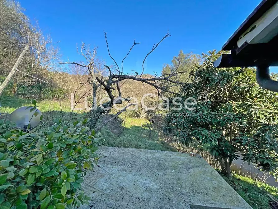 Immagine 27 di Casa indipendente in vendita  a Lucca