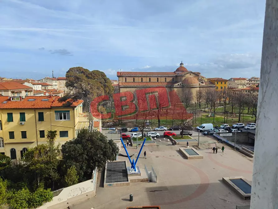 Immagine 3 di Appartamento in vendita  a Livorno