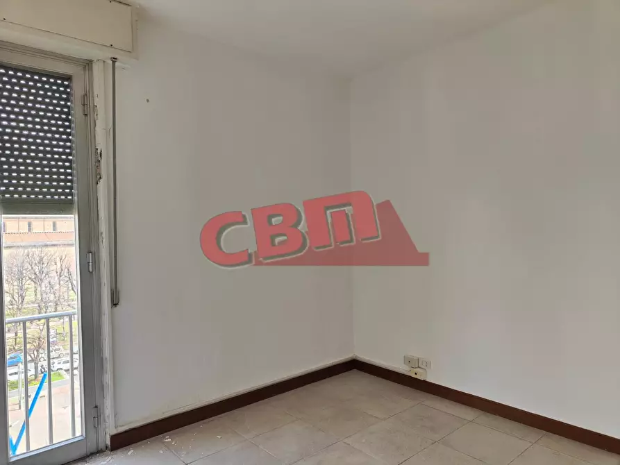 Immagine 11 di Appartamento in vendita  a Livorno