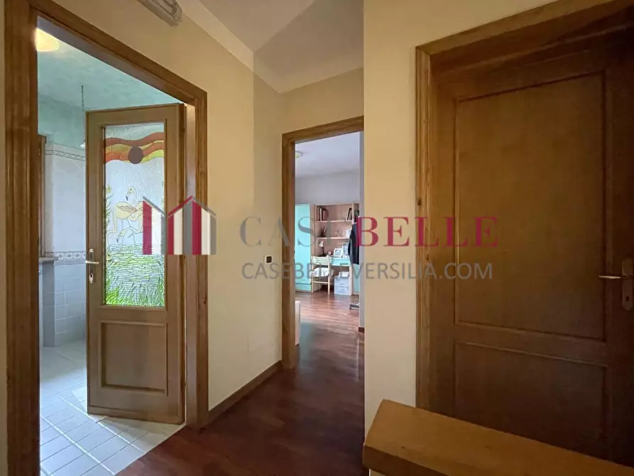 Immagine 19 di Casa indipendente in vendita  a Camaiore