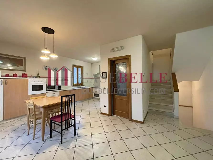 Immagine 2 di Casa indipendente in vendita  a Camaiore