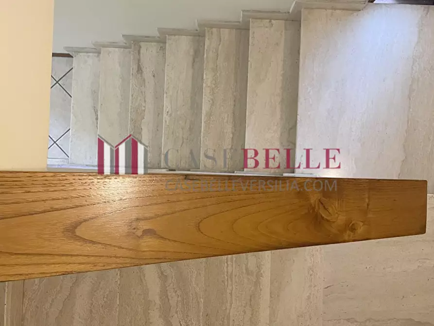 Immagine 41 di Casa indipendente in vendita  a Camaiore