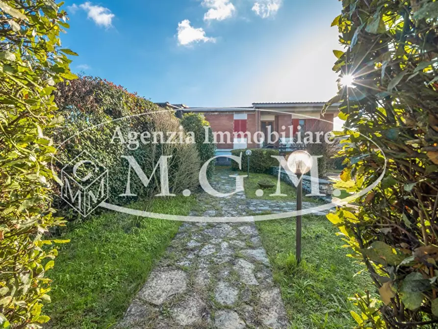 Immagine 15 di Casa bifamiliare in vendita  a Bientina