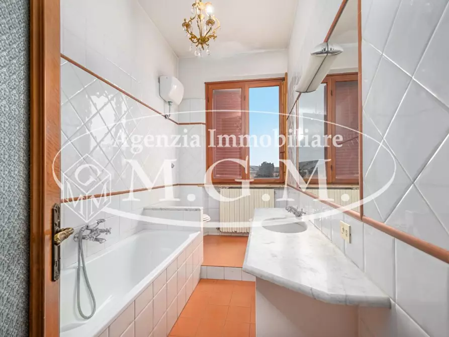 Immagine 28 di Casa bifamiliare in vendita  a Bientina