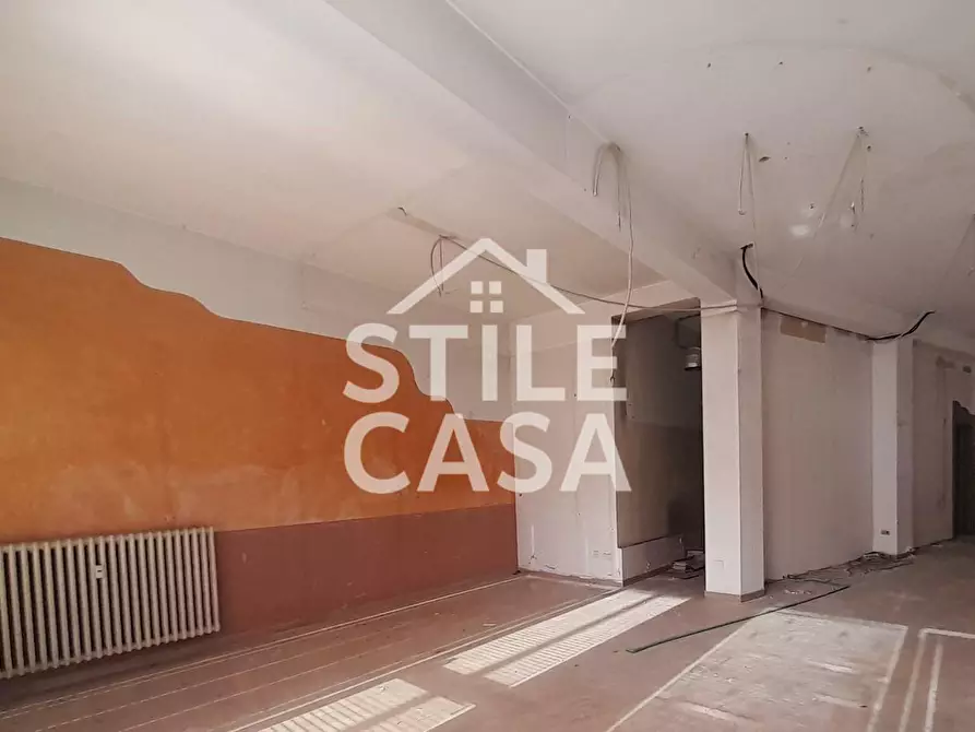 Immagine 2 di Locale commerciale in vendita  a Castelfranco Di Sotto