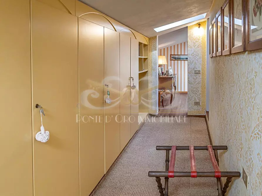 Immagine 26 di Villa in affitto  a Vecchiano