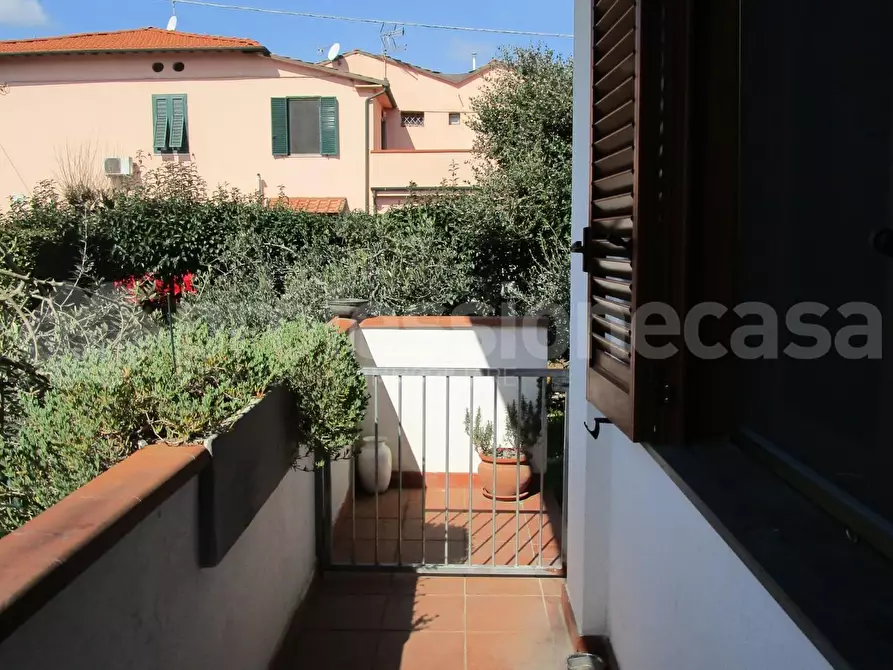 Immagine 18 di Villetta a schiera in vendita  a San Giuliano Terme