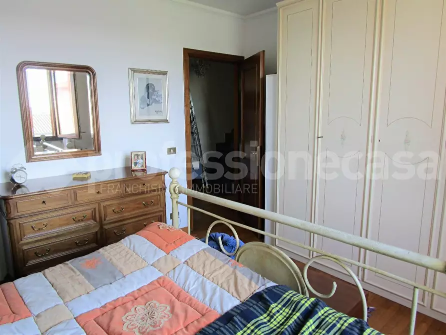 Immagine 9 di Villetta a schiera in vendita  a San Giuliano Terme