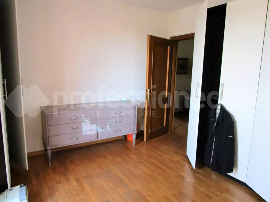 Immagine 11 di Villetta a schiera in vendita  a San Giuliano Terme