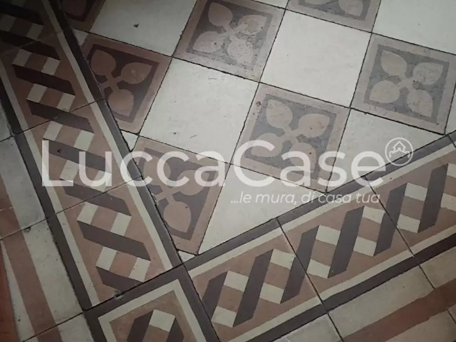 Immagine 12 di Villa in vendita  a Altopascio