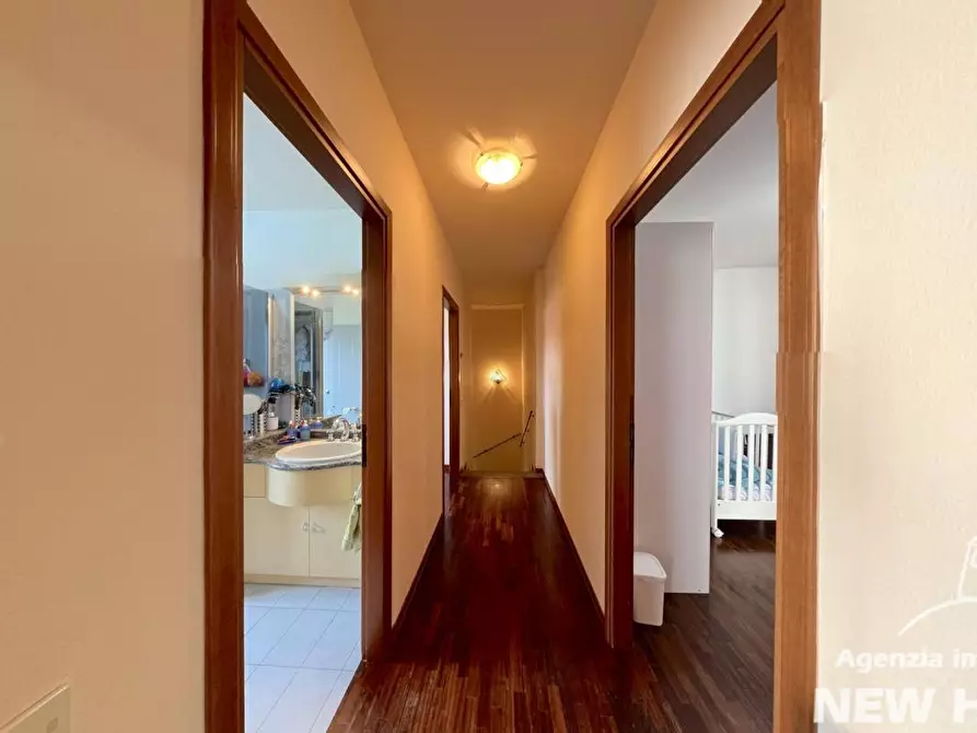 Immagine 21 di Appartamento in vendita  a Vecchiano