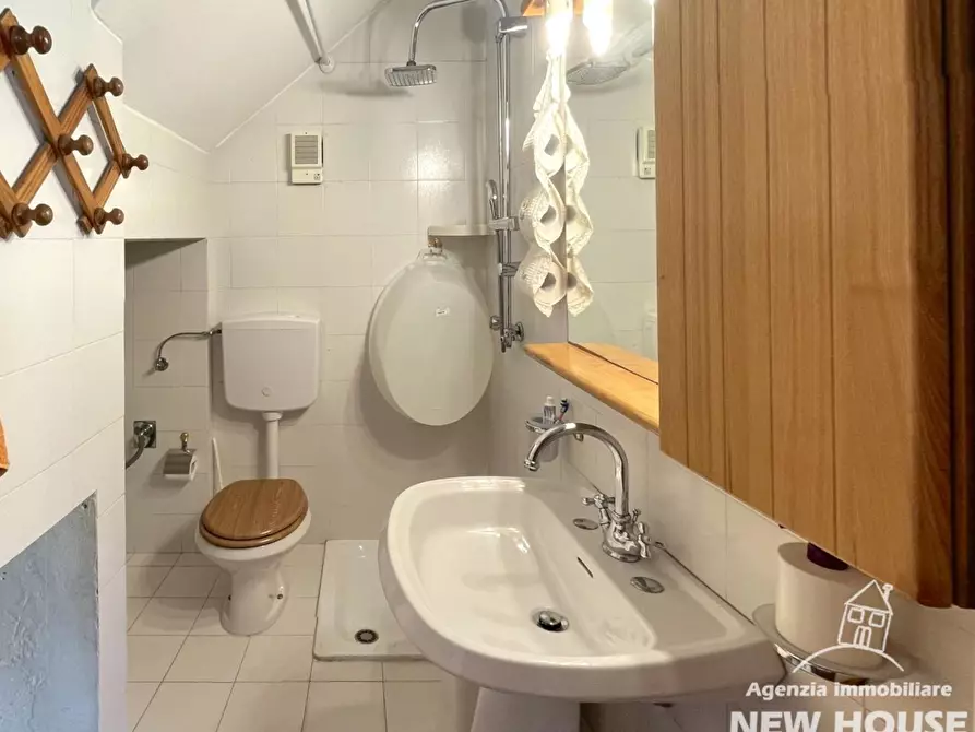 Immagine 16 di Appartamento in vendita  a Vecchiano