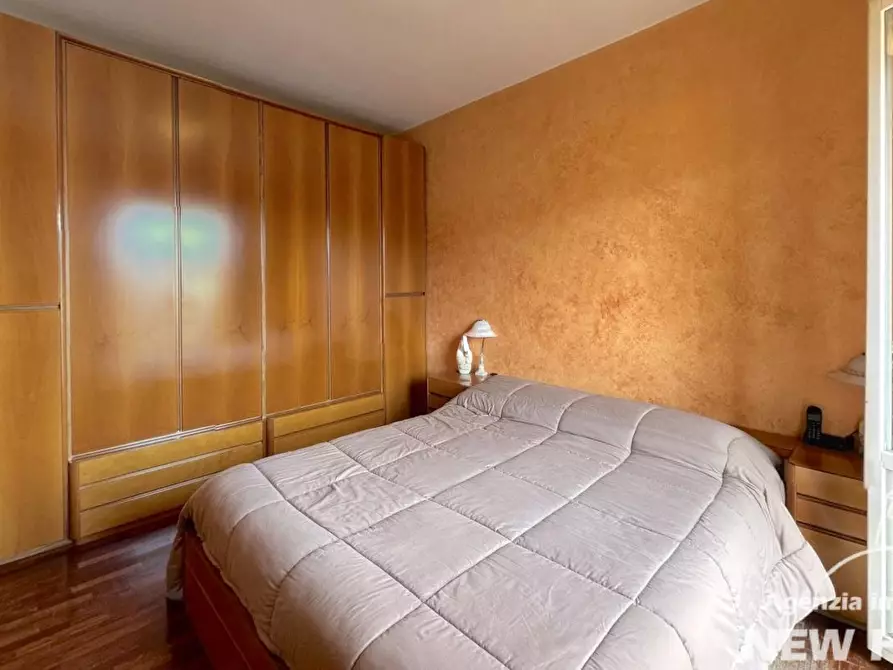 Immagine 37 di Appartamento in vendita  a Vecchiano