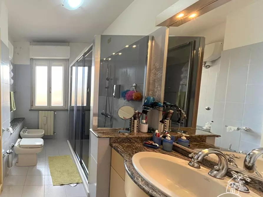 Immagine 30 di Appartamento in vendita  a Vecchiano