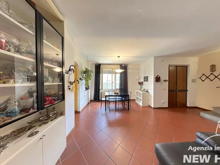 Immagine 8 di Appartamento in vendita  a Vecchiano