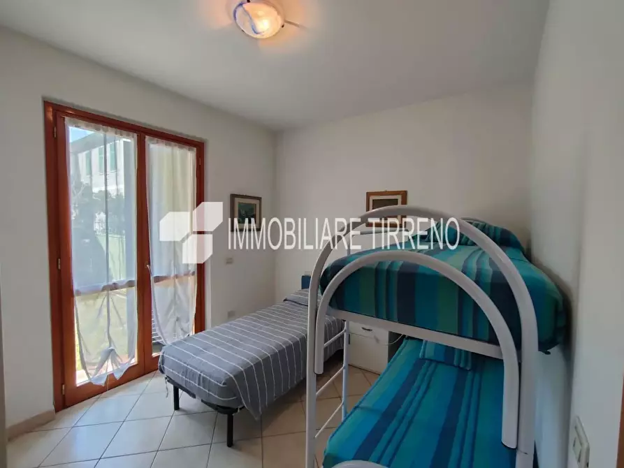 Immagine 9 di Appartamento in affitto  a Massa