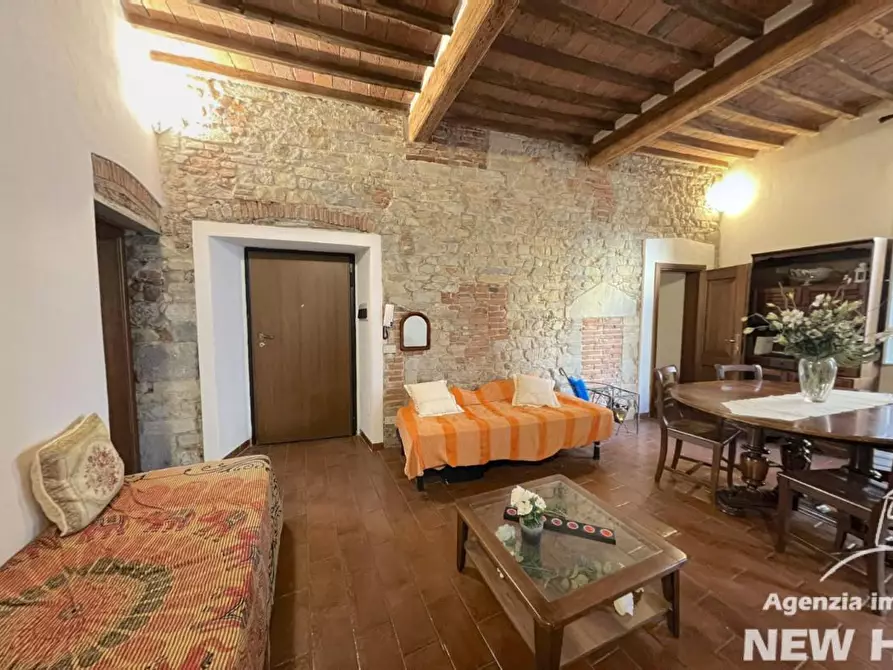 Immagine 28 di Appartamento in vendita  a Pisa