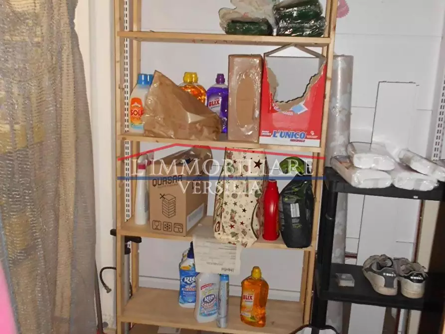 Immagine 17 di Attività commerciale in vendita  a Massa