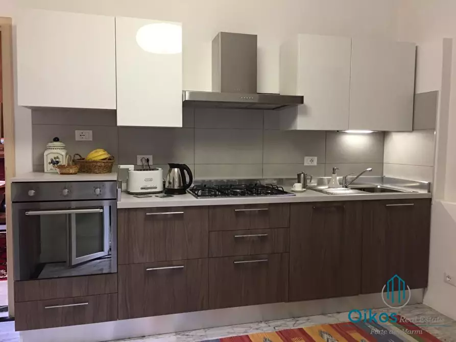 Immagine 5 di Villa in affitto  a Seravezza