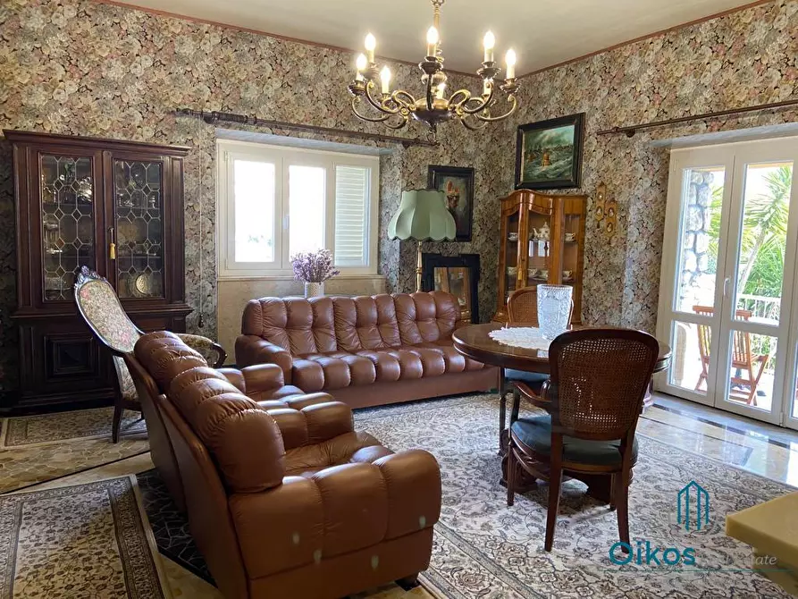 Immagine 4 di Villa in affitto  a Seravezza